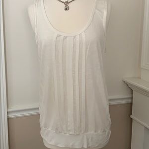 Max Studio Elegant lightweight Tank Top